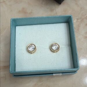 14 kt gold Elegant Gold Stud Earrings